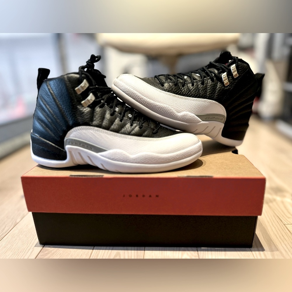 Brand New Nike Air Jordan XII 12s “Playoffs” sz 7.5M / 9W
